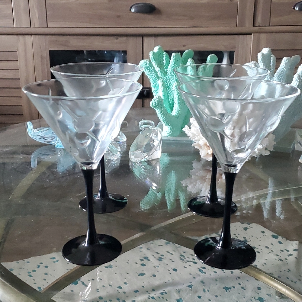 4 Martini Glasses